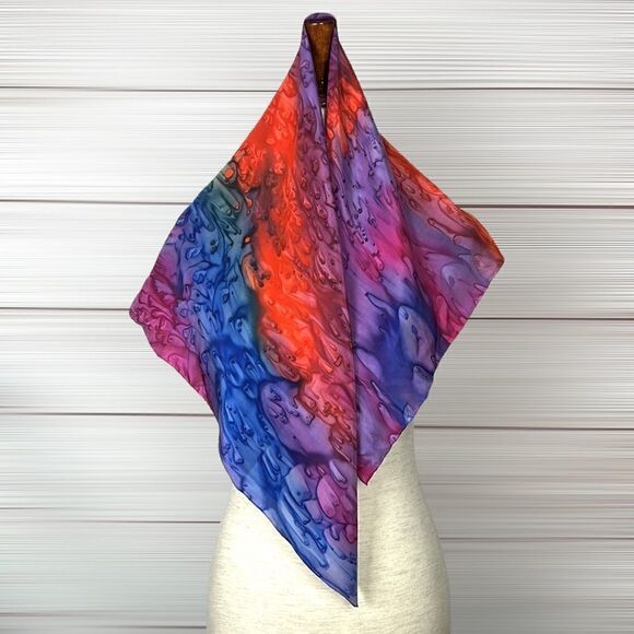 Golden Camel of Shanghai Hand Rolled and Hand Printed 100% Silk Square Scarf - Picture 3 of 11